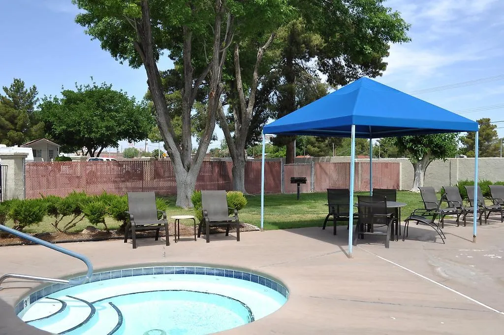 Las Vegas Camping Resort Cabin 4