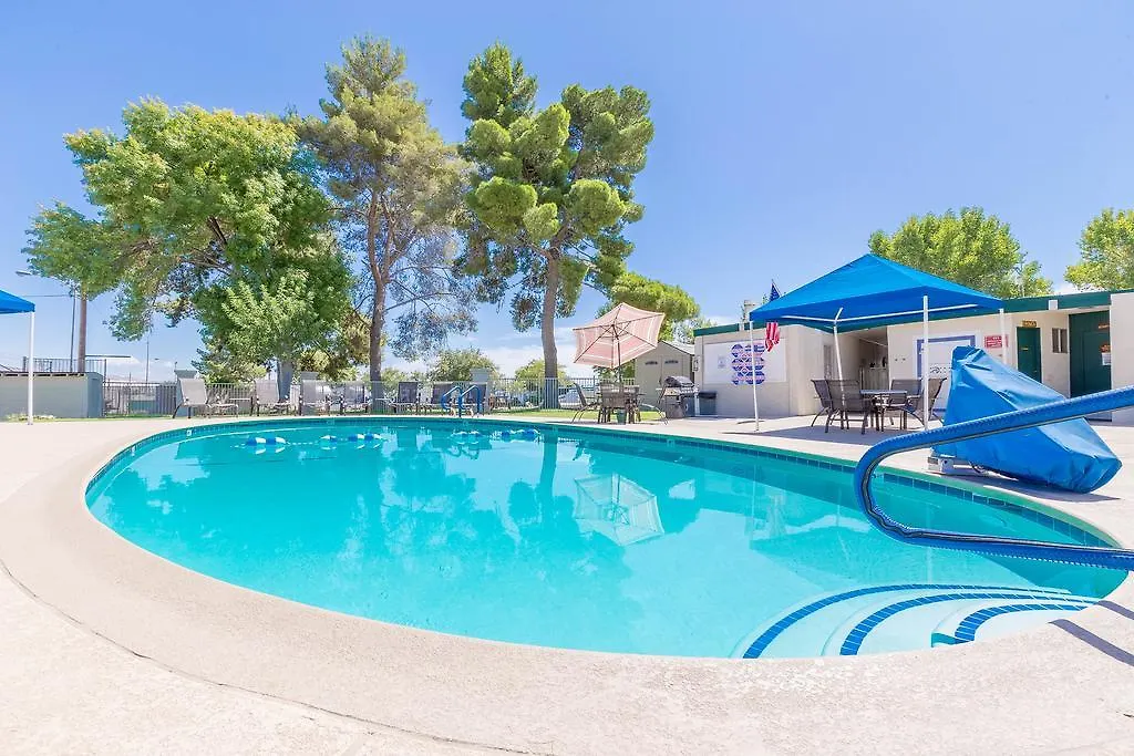 Las Vegas Camping Resort Cabin 4