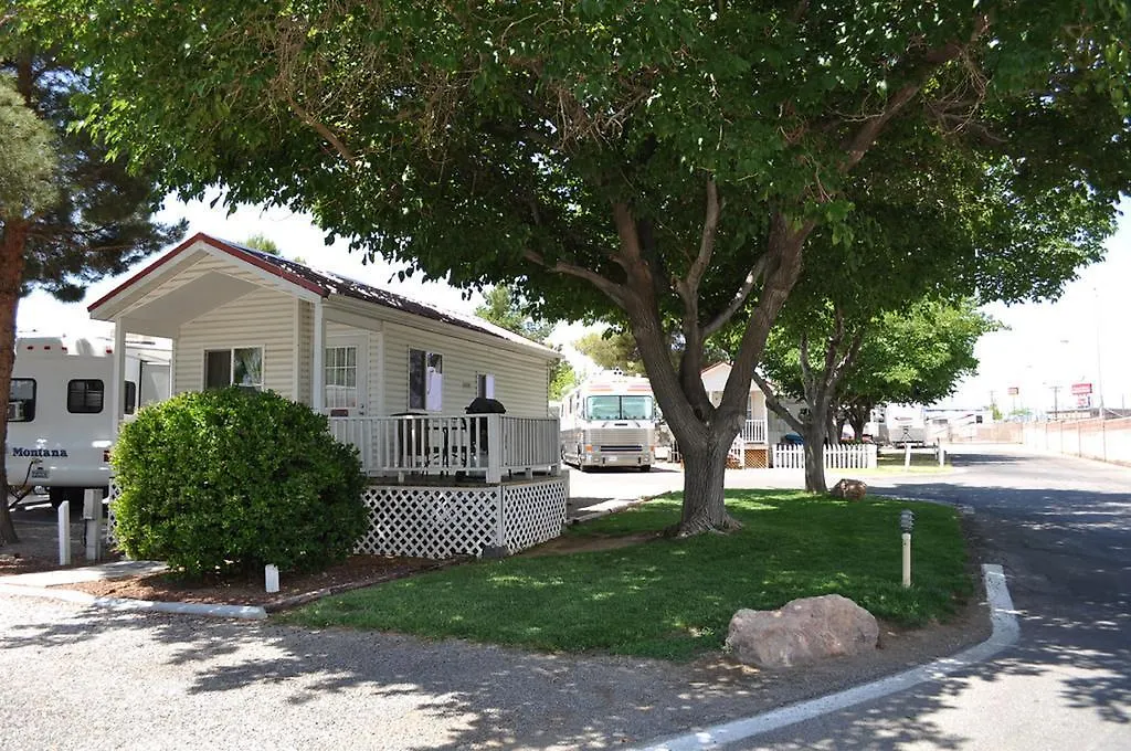 Las Vegas Camping Resort Cabin 4 Las Vegas
